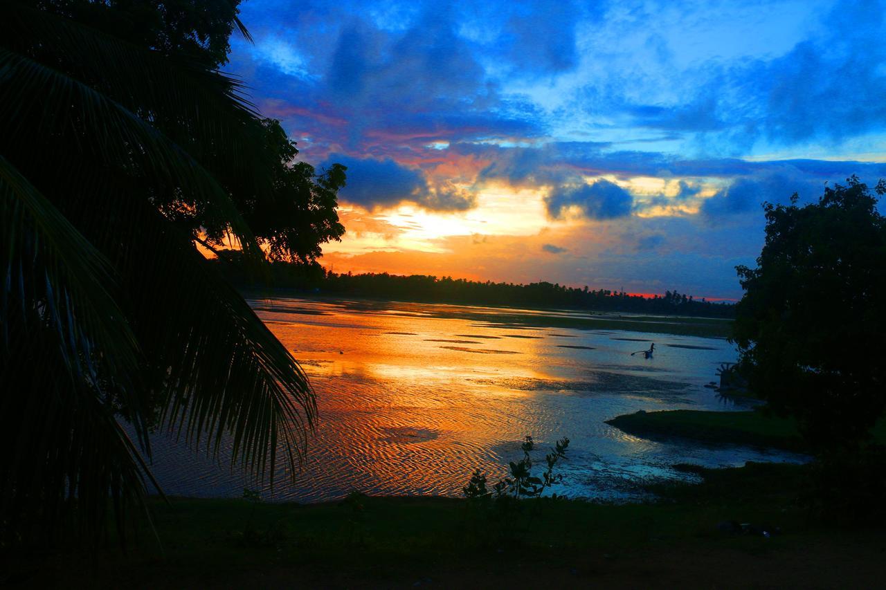 Diya Dahara Lake Resort Yala Eksteriør billede