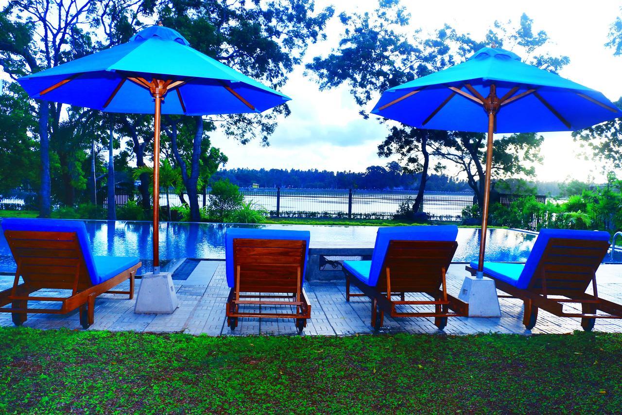 Diya Dahara Lake Resort Yala Eksteriør billede