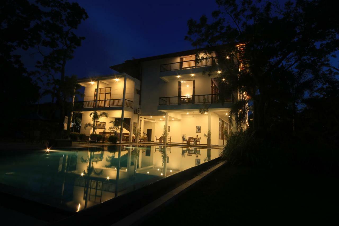 Diya Dahara Lake Resort Yala Eksteriør billede